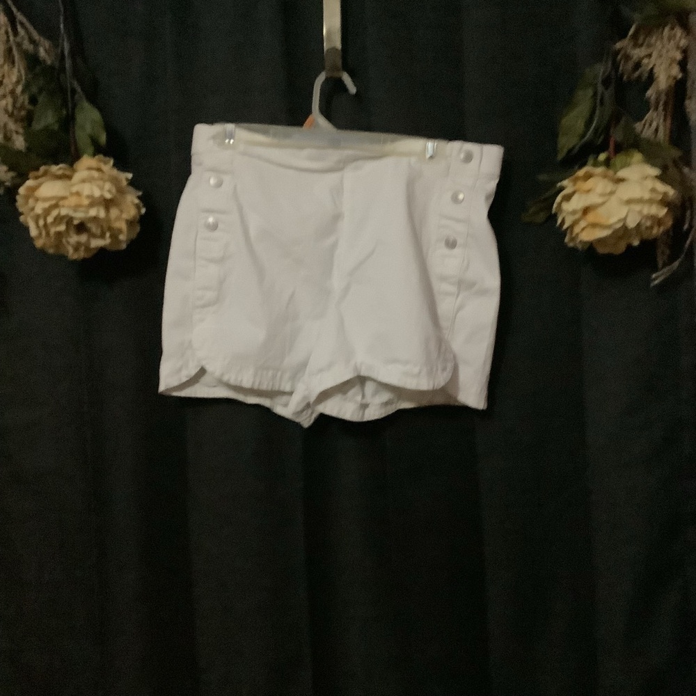 White Sofia Vergara Julieta Jean Shorts SZ 12